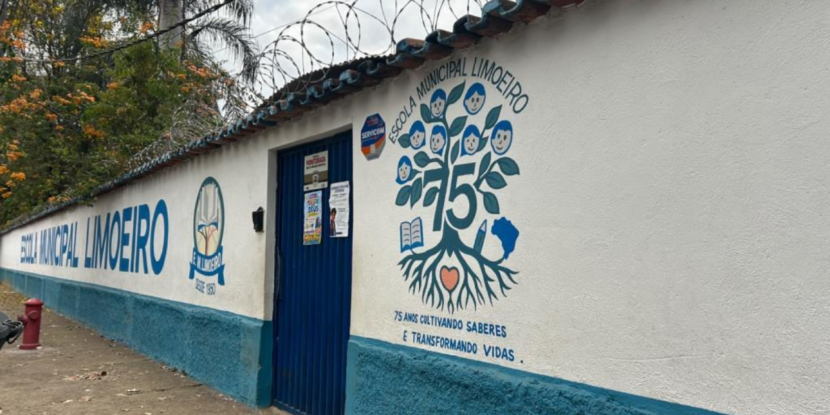 Prefeitura assina ordem de serviço para reforma completa da Escola Municipal Limoeiro