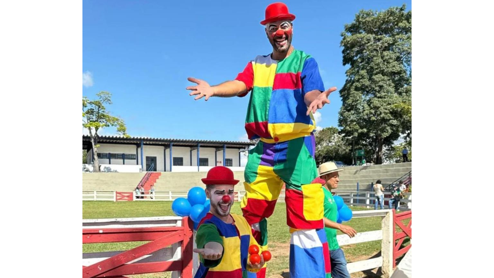 Magia circense pousa na Escola Infantil Monteiro Lobato