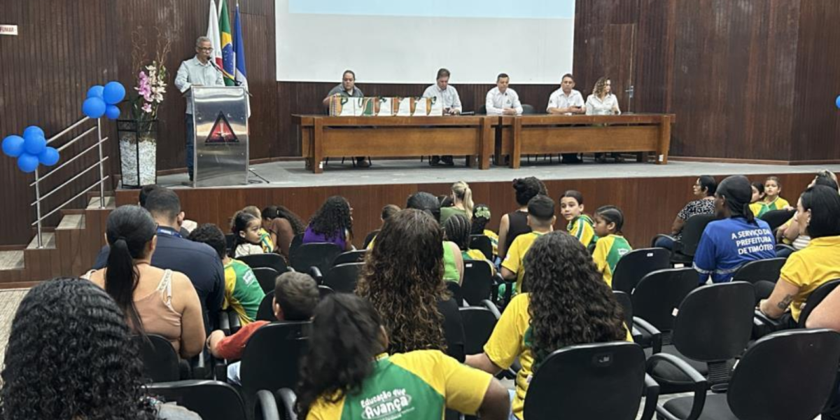 Programa Miguilim entrega mais de 40 óculos a estudantes da rede municipal